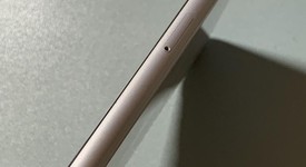 Good
													Apple iPhone SE 2nd Gen 2020 - Unlocked, White, 64 GB, A2275, photo 5 of 7