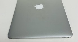 Fair
													MacBook Air 2017 - 13" - I5, Silver, 128 GB, 8 GB, photo 6 of 6