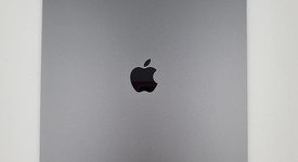 Good
													Apple iPad Pro 12.9" 5th Gen 2021 - Unlocked, Gray, 256 GB, photo 3 of 9