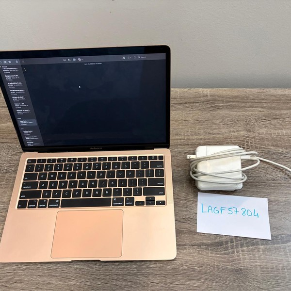 MacBook Air 2020 - 13 inch - 256 GB, Gold, 8 GB, Intel Core i3