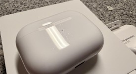 Used
													Apple AirPods Pro 2 - USB-C, photo 3 of 14