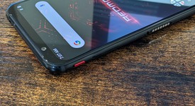 Mint
													ZTE nubia Red Magic 3 - Unlocked, Black, 128 GB, 8 GB, photo 5 of 6