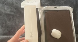 New
													Apple iPad 9th Gen - Wi-Fi, Silver, 64 GB, A2602, photo 5 of 6