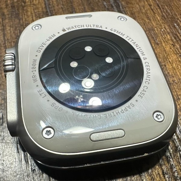 Apple Watch Ultra 2 49mm - Unlocked, Natural, A2986