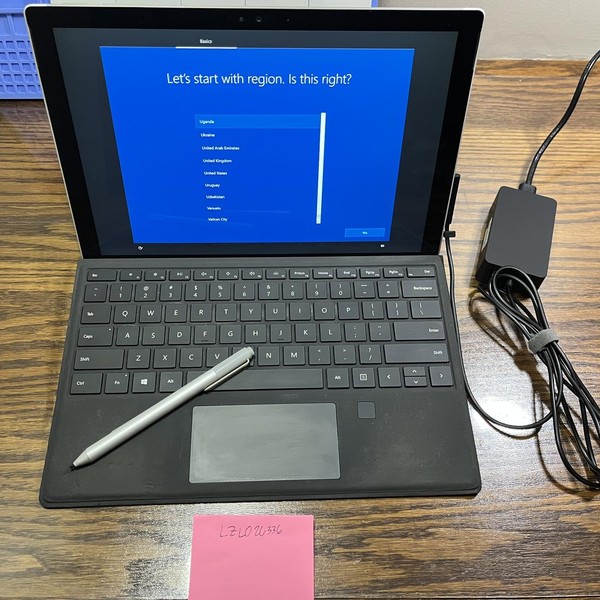 Microsoft Surface Pro 4 - 12.3 Inch - Wi-Fi, Silver, 512 GB, 16 GB