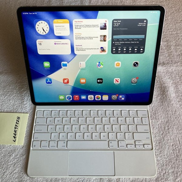 Apple iPad Pro 12.9 inch 6th Gen 2022 - Unlocked, 512 GB, Gray