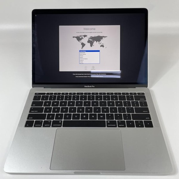 MacBook Pro 2017 (With Touch Bar) - 13 inch - I5, Silver, 256 GB, 8 GB