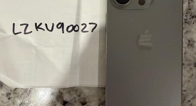 Mint
													Apple iPhone 15 Pro - Unlocked, Natural, 128 GB, A2848, photo 4 of 11