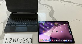 Mint
													Apple iPad Pro 12.9" 5th Gen 2021 - Unlocked, Gray, 128 GB, photo 2 of 4