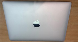 Good
													Macbook Retina 2017 - 12" - Silver, 512 GB, 8 GB, photo 1 of 7