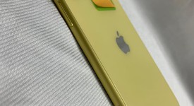 Fair
													Apple iPhone 11 - Unlocked, Yellow, 256 GB, A2111, photo 2 of 5