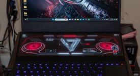 Good
													Asus ROG Zephyrus Duo 15 GX550 - I7, 1 TB, 32 GB, FHD, photo 1 of 8