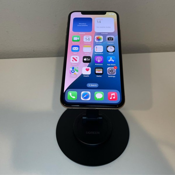 Apple iPhone Xs - Unlocked, 64 GB, Gold, A1920