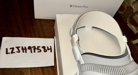 Mint
													Apple Vision Pro - 256 GB, photo 3 of 10