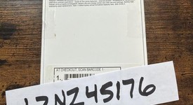 New
													Apple iPhone SE 3rd Gen 2022 - Unlocked, Midnight, 64 GB, A2595, photo 2 of 5