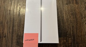 New
													Apple iPad 9th Gen - Wi-Fi, Gray, 64 GB, A2602, photo 1 of 2