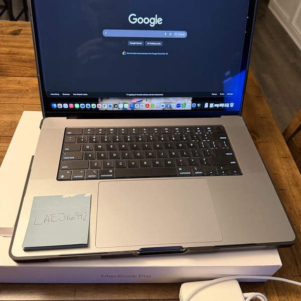 MacBook Pro 2023 - 16 inch - 512 GB, Gray, 16 GB, Apple M2 Pro 12-core