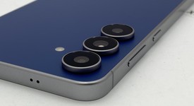 Mint
													Samsung Galaxy S25 FE - Unlocked, Navy Blue, 256 GB, SM-S731U1, photo 4 of 5