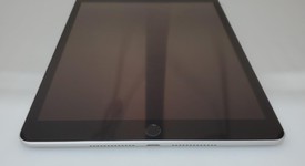 Fair
													Apple iPad 9th Gen - Unlocked, Silver, 64 GB, A2603, photo 1 of 7
