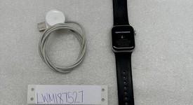 Good
													Apple Watch SE 1st Gen 40mm - Unlocked, Silver, A2353 - Cellular, Aluminum, photo 1 of 8