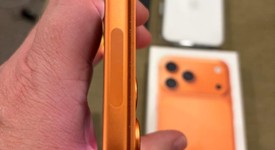 Mint
													Apple iPhone 17 Pro Max - Unlocked, Cosmic Orange, 256 GB, A3257, photo 4 of 5