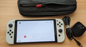 Good
													Nintendo Switch - OLED - White, 64 GB, photo 3 of 16