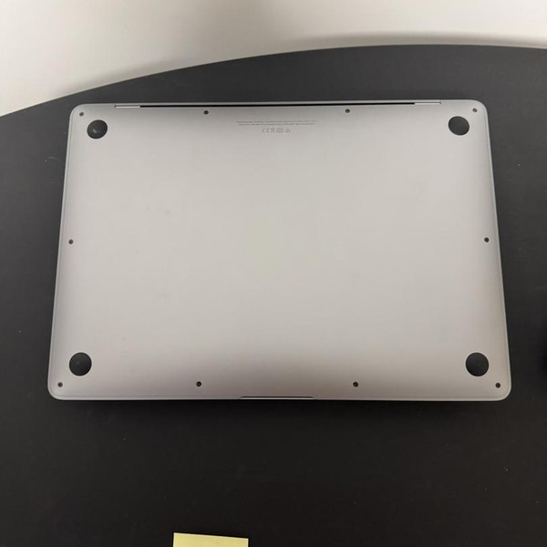 MacBook Air 2020 - 13 inch - 256 GB, Gray, 8 GB, Apple M1