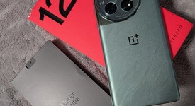 Mint
													OnePlus 12 - Unlocked, Green, 512 GB, 16 GB, CPH2583, photo 5 of 10