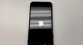 Mint
													Apple iPhone SE 3rd Gen 2022 - Unlocked, Midnight, 64 GB, A2595, photo 4 of 5