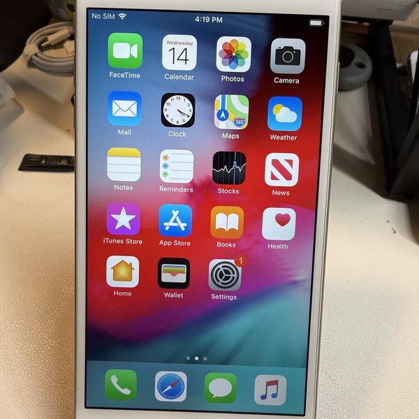 Apple iPhone 6 Plus - Unlocked, 64 GB, Gold, A1524