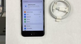 Mint
													Apple iPhone SE 3rd Gen 2022 - Unlocked, Midnight, 64 GB, A2595, photo 2 of 10