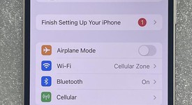 Mint
													Apple iPhone 13 - TracFone, Starlight, 128 GB, A2482, photo 5 of 10