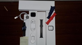 Good
													Apple Watch Series 4 40mm - Unlocked, Black, A1975 - Cellular, Stainless, photo 1 of 9