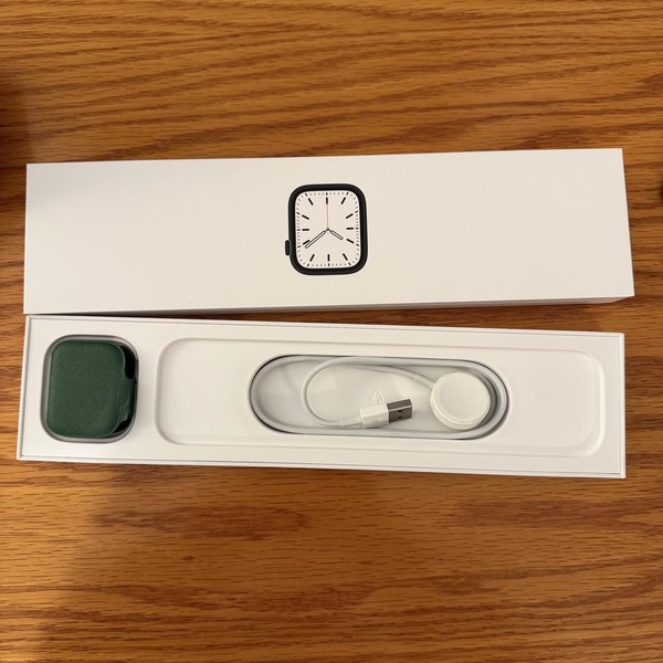 Apple Watch Series 7 45mm - Green, A2474 - GPS, Aluminum