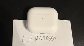 Used
													Apple AirPods 3rd Gen - MagSafe Case, photo 1 of 5