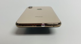 Good
													Apple iPhone Xs Max - Unlocked, Gold, 64 GB, A1921, photo 5 of 9