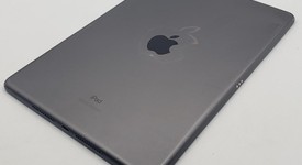 Fair
													Apple iPad 8th Gen - Wi-Fi, Gray, 32 GB, A2270, photo 3 of 6
