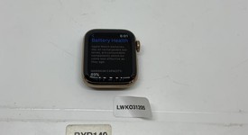 Good
													Apple Watch Series 4 40mm - Unlocked, Gold, A1975 - Cellular, Stainless, photo 2 of 11