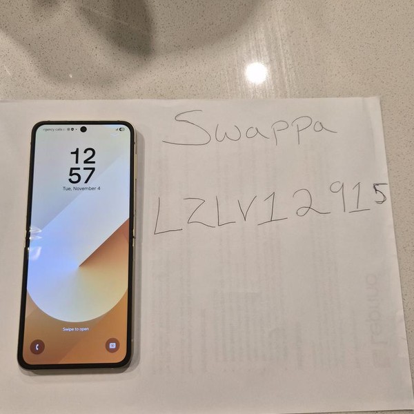 Samsung Galaxy Z Flip6 - Unlocked, 256 GB, Yellow, 12 GB, SM-F741U1