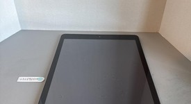 Fair
													Apple iPad 9th Gen - Unlocked, Gray, 64 GB, A2603, photo 2 of 6