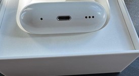 Used
													Apple AirPods Pro 2 - Lightning, photo 3 of 15