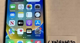 Good
													Apple iPhone SE 2nd Gen 2020 - Unlocked, White, 128 GB, A2275, photo 1 of 7