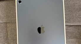 Mint
													Apple iPad Air 5th Gen - Unlocked, Blue, 64 GB, A2589, photo 4 of 14