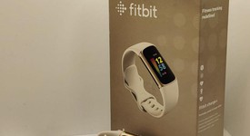 Mint
													Fitbit Charge 5 - Gold, photo 3 of 3