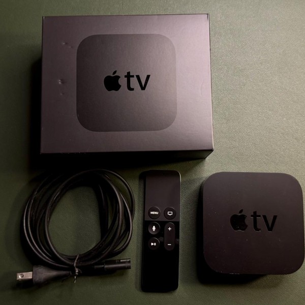 Apple TV HD 4th Gen (2015) - 32 GB