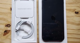 Mint
													Apple iPhone SE 2nd Gen 2020 - Verizon, Black, 64 GB, A2275, photo 3 of 5