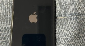 Good
													Apple iPhone SE 3rd Gen 2022 - Unlocked, Midnight, 64 GB, A2595, photo 3 of 9