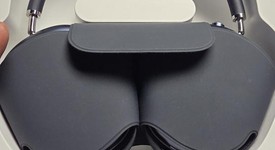 Used
													Apple AirPods Max USB-C - Blue, photo 3 of 7