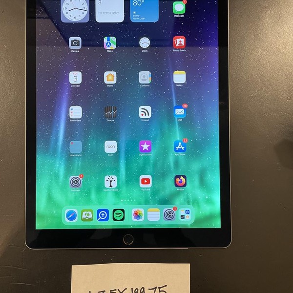 Apple iPad Pro 12.9 inch 1st Gen 2015 - Wi-Fi, 128 GB, Gray, A1584, 1st Gen 2015