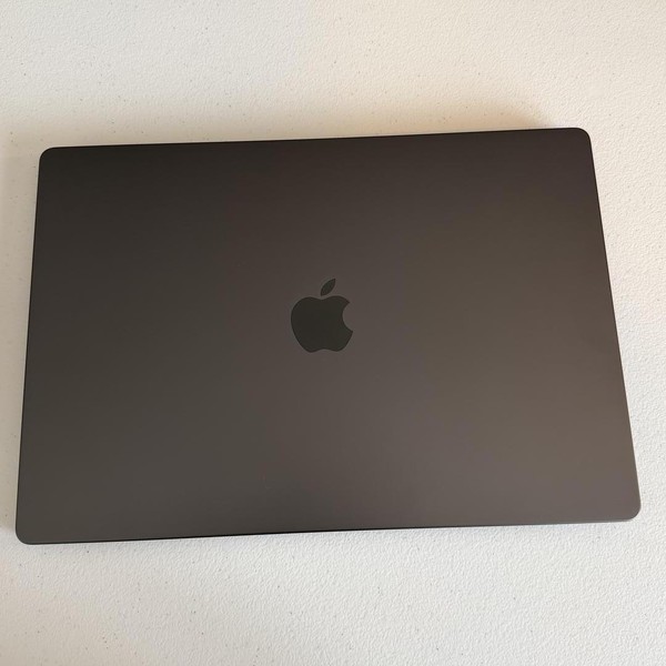 MacBook Pro 2024 - 16 inch - 512 GB, Space Black, 24 GB, Apple M4 Pro 14-core